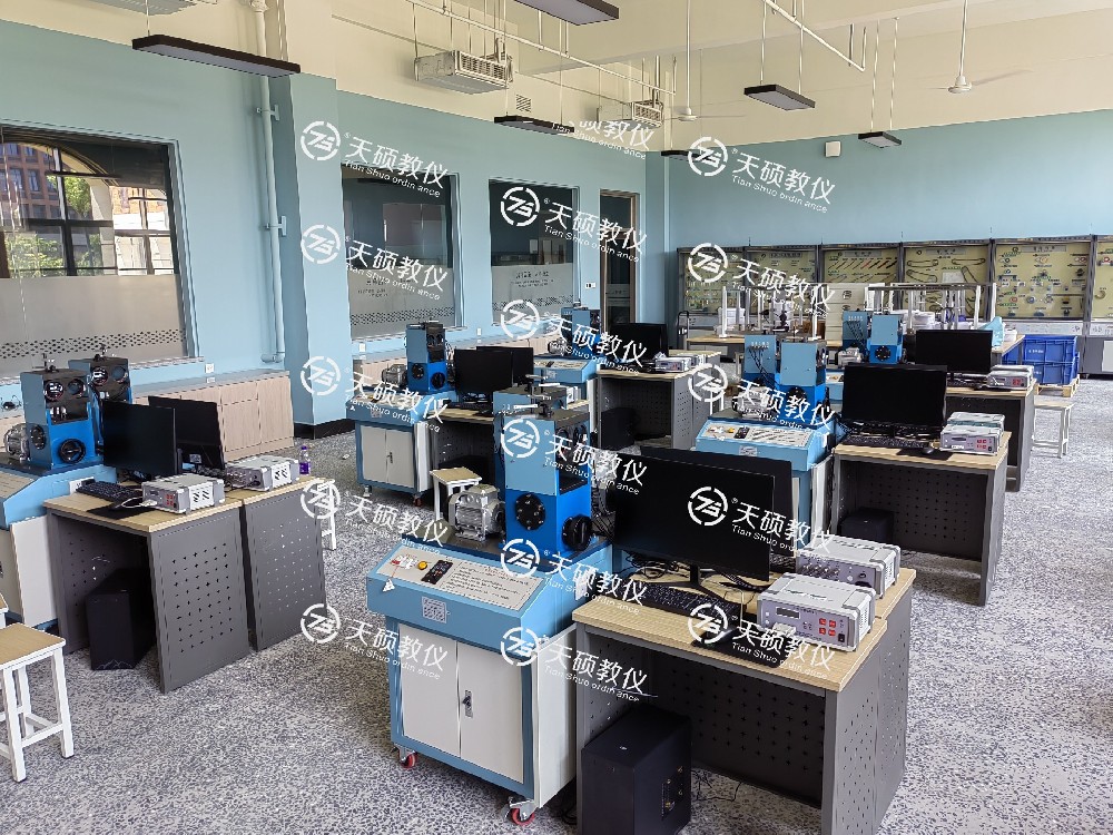 中原科技學(xué)院新校區(qū)理工學(xué)部實(shí)驗(yàn)室建設(shè)項(xiàng)目 順利安裝、調(diào)試、培訓(xùn)、驗(yàn)收通過(guò)