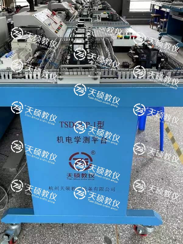機(jī)電學(xué)測(cè)平臺(tái)實(shí)訓(xùn)室順利安裝、調(diào)試、培訓(xùn)、驗(yàn)收通過(guò)！
