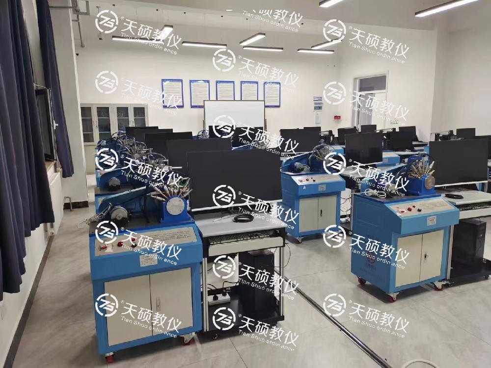 前方不斷傳來(lái)捷報(bào)！????多個(gè)實(shí)驗(yàn)實(shí)訓(xùn)室交付驗(yàn)收完成！機(jī)械原理、機(jī)械設(shè)計(jì)實(shí)驗(yàn)室，機(jī)械制圖實(shí)訓(xùn)室和液壓實(shí)訓(xùn)室！